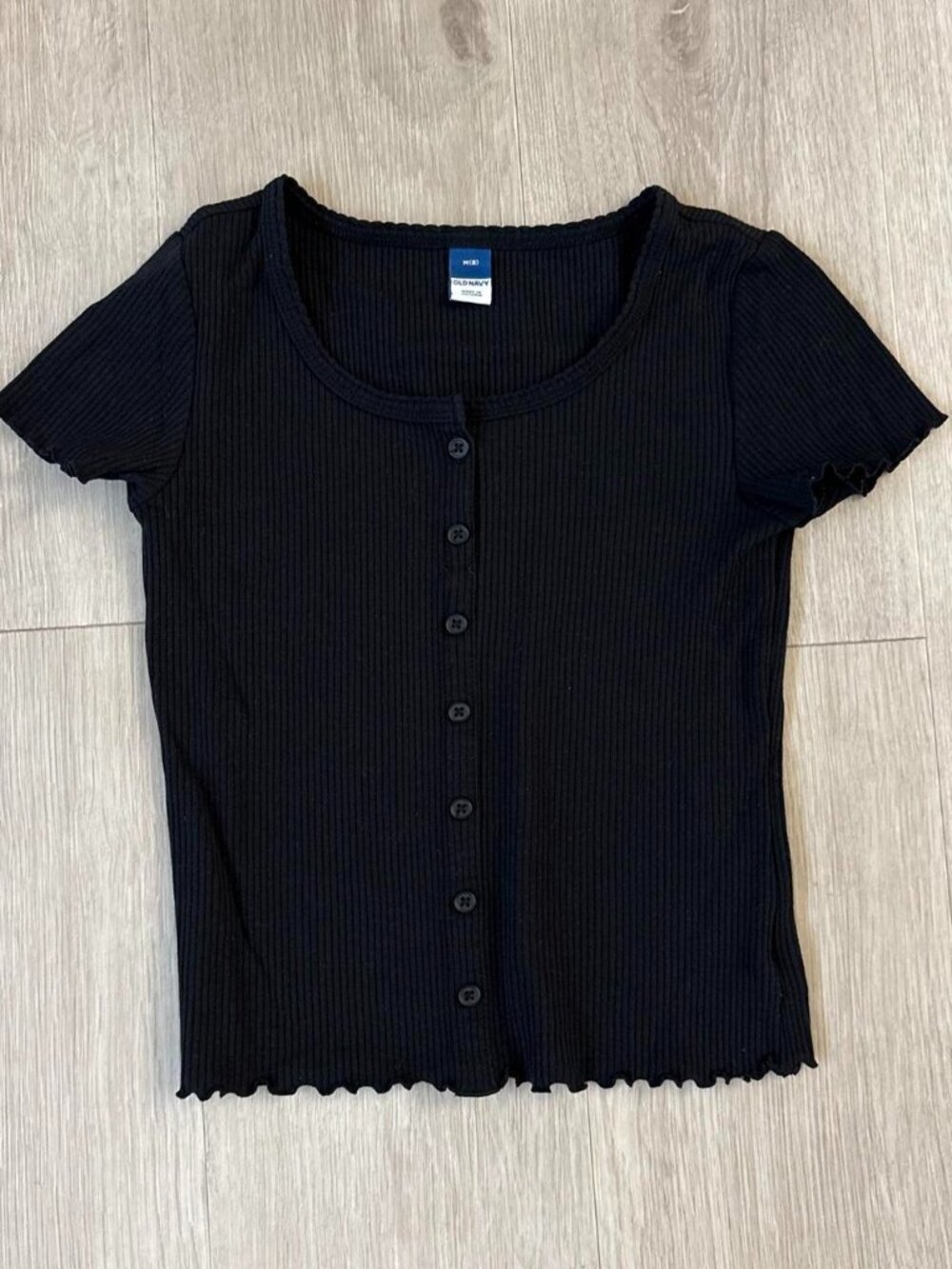 Old Navy Girls Black Rib-Knit Button Front Lettuce Edge Top Size M